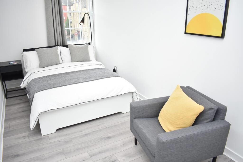 Modern & Bright 1 Bed For 4 Close To City Centre! Единбург Екстериор снимка